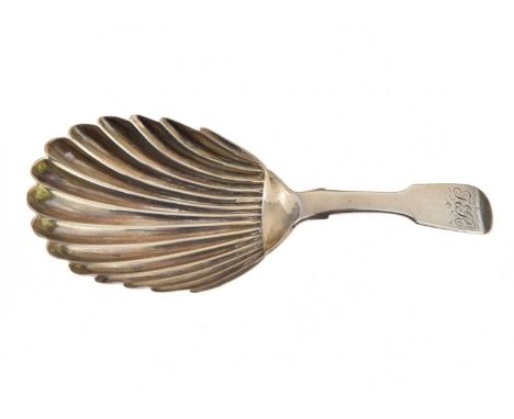 George III Scottish provincial silver Fiddle pattern caddy spoon with fluted shell bowl, possibly Dundee, repeated 'bowl of L