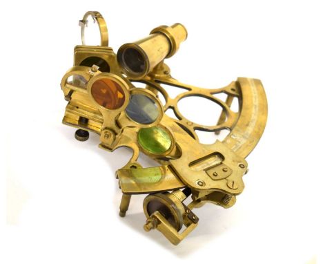 Early 20th century E.R. Watts &amp; Sons brass sextant, London 1904, No522, 24cm wide (lacking case)