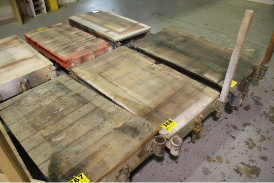 WOOD DECK FACTORY CART