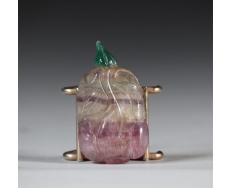 China 19th century snuffboxRegion: CHINASizes: H=52mm L=30mmWeight (K): 0.034kgState: at first glance - good condition - no r