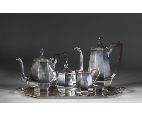 Art Deco England coffee service circa 1920.Sizes: Plateau L=480mm l=300mm Cafetiere H=250mm Theiere H=200mm Sucrier H=150mm P