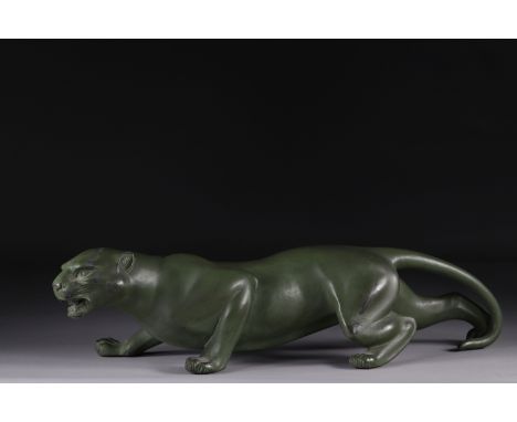 Panther in regulates green patina around 1930Sizes: H=130mm L=580mmWeight (K): 4.3kgState: After checking - missing patina on
