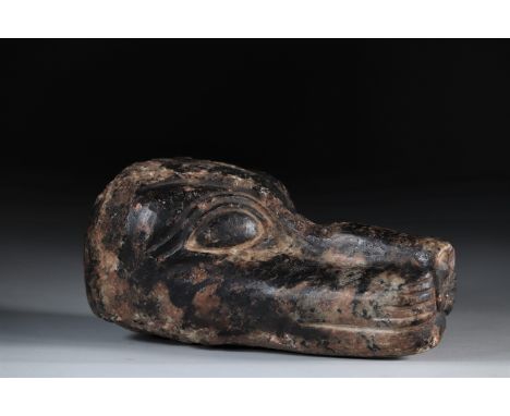 Curiosity ancient stone dog headSizes: H=100mm L=210mmWeight (K): 3kgState: After checking - normal wear - no restoration - n