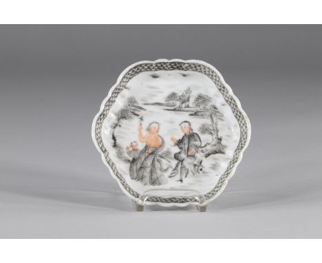 Rare grisaille porcelain spoon rest of an erotic scene.Region: CHINASizes: D=130mmWeight (K): 0.110kgState: at first glance -