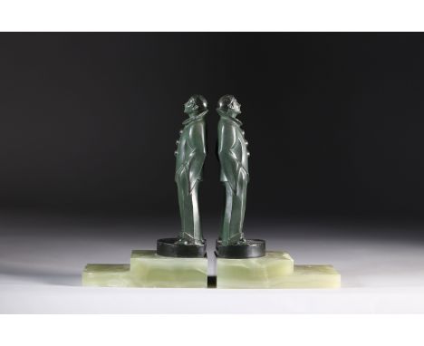 Max Le VERRIER (1891 - 1973) pair of Art Deco "Pierrots" bookendsSizes: H=210mm L=130mm l=80mmWeight (K): 3kgState: at first 