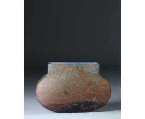 Daum Nancy marmoreal glass planter 1910-1920Sizes: H=115mm L=180mmWeight (K): 0.987kgState: at first glance - good condition 