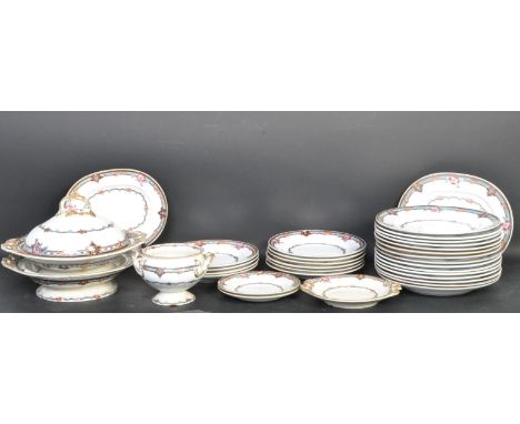 A 19th century Victorian Wedgwood Denbigh Aesthetic style china dinner service. Comprising of dessert plates, dinner plates, 