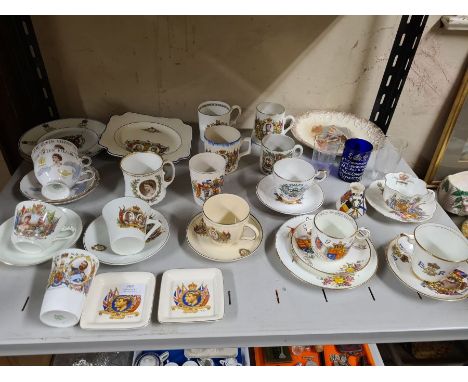 Collection of Victorian and later Royal commemorative wares to include plates, cups, saucers, etched drinking glasses, Bristo