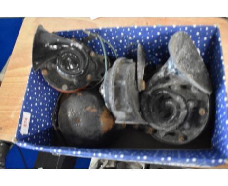 A selection of vintage vehicle horns.