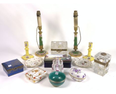 A 19TH CENTURY PORCELAIN TRINKET BOX (QTY)A Victorian cut glass domed box and another, a pair of candlesticks and sundry (qty