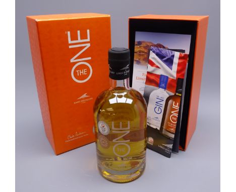 Lakes Distillery The One Blended Whisky, First Anniversary Ltd.ed Bottling, IWSC silver award 2014, 700ml 40%vol, in presenta