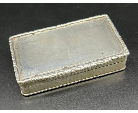 Victorian Birmingham silver snuff box. [1.7x7x4cm] 