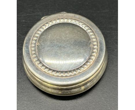 925 Sheffield silver snuff box. [1.5x4.3x4.3cm] 