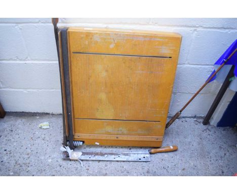 DRYAD LEICESTER VINTAGE WOOD AND METAL MOUNTED GUILLOTINE
