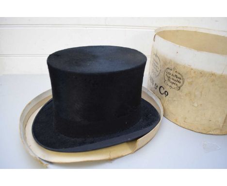 VINTAGE TOP HAT MARKED TO THE INTERIOR 'WEST END STYLE' COMPLETE WITH CARDBOARD CASE