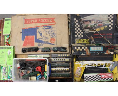 Toys: A collection of assorted toys, to include: a boxed Scalextric set, Reference GM33, box lid damaged; two vehicles in nee