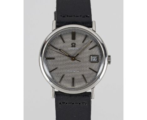 A GENTLEMAN'S STAINLESS STEEL OMEGA GENEVE DATE WRIST WATCHCIRCA 1968, REF. 132.019 WITH GREY TEXTURED DIALMovement: 17J, man