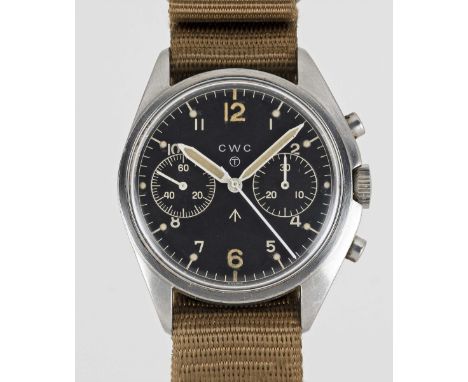 A GENTLEMAN'S STAINLESS STEEL BRITISH MILITARY ROYAL NAVY CWC CHRONOGRAPH WRIST WATCHDATED 1974, PART OF THE "FAB FOUR"Moveme