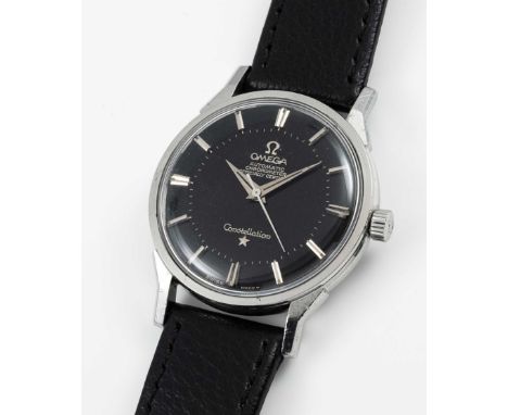 A RARE GENTLEMAN'S STAINLESS STEEL OMEGA CONSTELLATION AUTOMATIC CHRONOMETER WRIST WATCHCIRCA 1963, REF. 14900 SC-61 WITH BLA