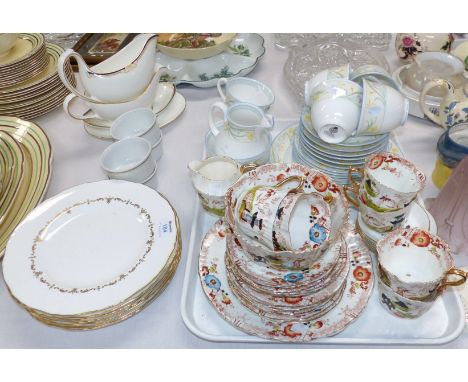 A Royal Worcester "Summerfield" 21 piece part tea set; 7 Royal Worcester "Gold Chantilly" dinner plates; an Imari pattern par