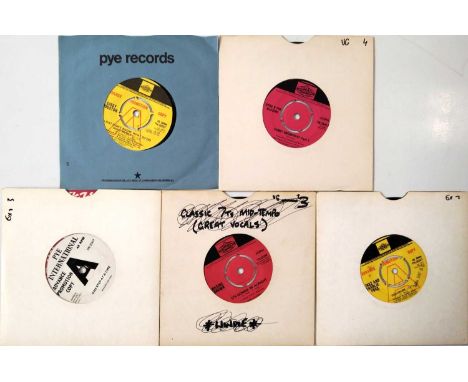 PYE - SOUL 7" RARITIES. A small collection of 5 7" Soul Pye Rarities. The collection includes: Cissy Houston - I Just Don't K