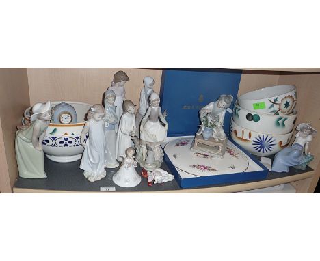 Seven various 1930s Egersund's Art Deco Spritzdekor, Norway pottery bowls, a collection of assorted Lladro Nao figurines and 
