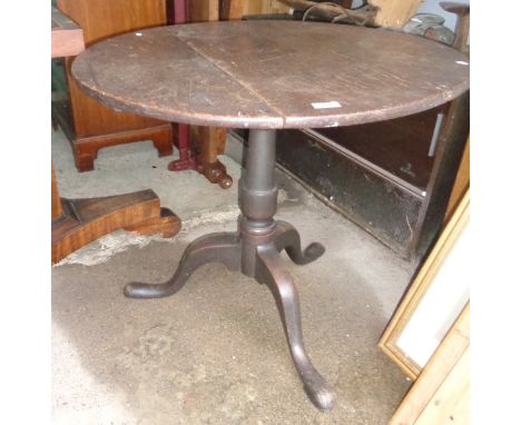 Georgian oak tripod table