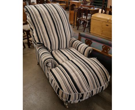 A Regency style striped fabric daybed 