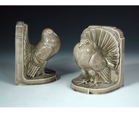 A pair of Ashtead potters fantail pigeon bookends, each in a grey glaze, printed marks 15½cm (6in) The Ashtead Pottery lasted