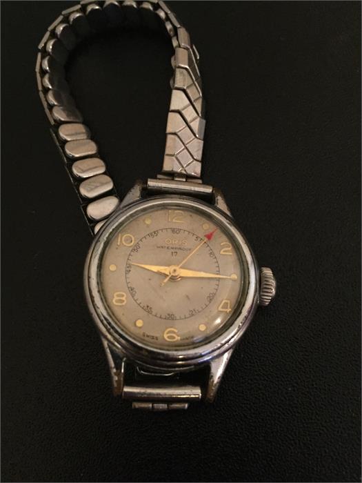 Oris waterproof 17 Jewel swiss made wrist watch with Excalibur strap