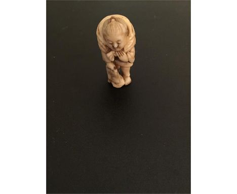 Antique carved Netsuke - aprox 5cms
