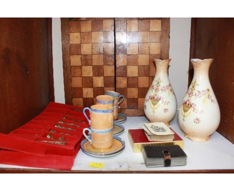 SECTION 9. A Victorian rosewood chess board case with a modern brass chess set, a set of six Japanese cups and saucers, a pai
