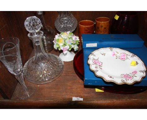 SECTION 40.  A boxed Worcester porcelain circular cake stand and cake slice, together with a Royal Doulton posy vase, Crown D