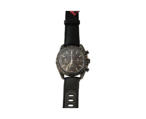 Omega The Dark Side of the Moon Speedmaster Keramik Gehaeuse, Chronograph Co Axial 9300 Chronnometer Automatik mit beschichte
