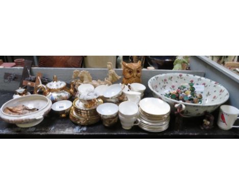 SHELF OF ITEMS TO INCLUDE LARGE WASHING BOWL, CERAMIC OWL &amp; OTHER CHINA