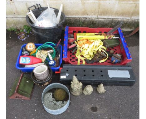 SELECTION OF GARDEN ITEMS, HAND TOOLS ETC