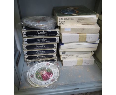 SHELF OF MIXED BOXED PLATES 