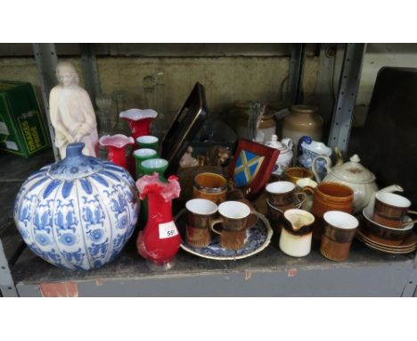 SHELF OF ITEMS TO INCLUDE CUT GLASS, EARTHENWARE POTS, BLUE &amp; WHITE CHINA ETC