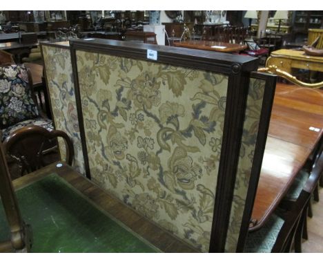 A GOOD GEORGIAN MAHOGANY FIRESCREEN the needlework panel within a reeded frame with side screens raised on standard end suppo
