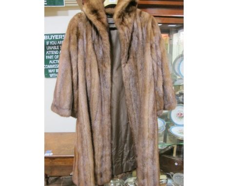 A VERY FINE FULL LENGTH MINK FUR COAT