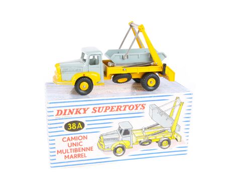 French Dinky Supertoys Camion Unic Multibenne Marrel 38A In yellow and light grey livery, complete with grey bucket, example 