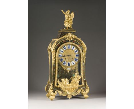 MONUMENTALE PRUNKPENDULE MIT KONSOLE Frankreich, Paris, Louis Mynuel, ca. 1720-40 Holz, ebonisiert, Bronze, vergoldet, Market