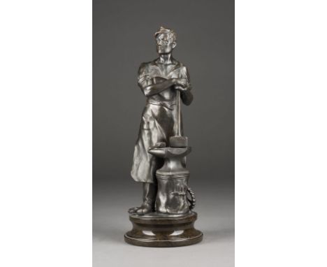 DEUTSCHER BILDPLASTIKERTätig Anfang 20. Jh.SCHMIED Bronze, dunkel patiniert, auf runder Plinthe und Marmorsockel (H. 5 cm). G