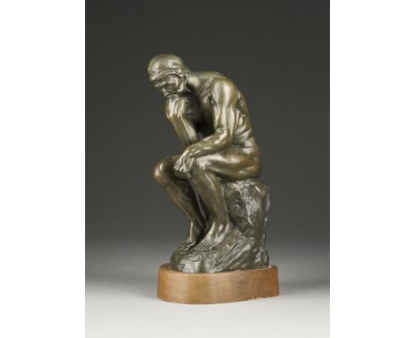AUGUSTE RODIN1840 Paris - 1917 Meudon (nach)DER DENKER Bronze, dunkel patiniert, auf einem Holzsockel. H. 24, B. 13, T. 10 cm