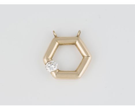 ANHÄNGER Gelbgold. L. 1,7 cm, Ges.-Gew. ca. 3,7 g. Geprüft 14 K. Ein Brillant, Rundiste minimalst ber., ca. 0,30 ct.