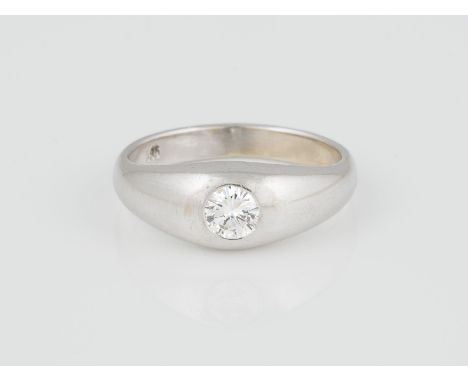 RING Weißgold. Ringmaß ca. 49, Ges.-Gew. ca. 3,4 g. Gest. 585, Caratangabe des Diamanten geritzt. Ein Brillant, ca. 0,25 ct.