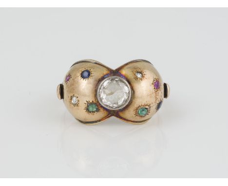 RING Gelbgold. Ringmaß ca. 56, Ges.-Gew. ca. 7,1 g. Gest. 585. Ein rund facettierter Diamant, ca. 5,75 x 1,57 mm. Kleine, run
