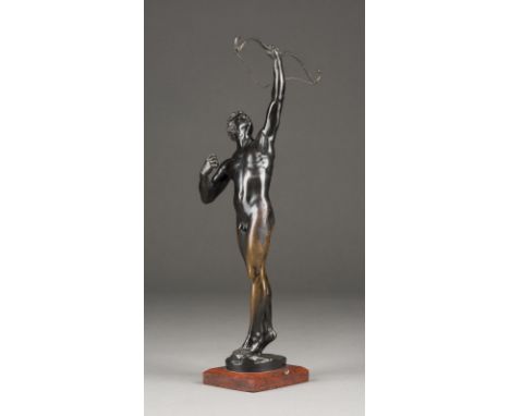 JOSEPH UPHUES1850 Sassenberg - 1911 BerlinSTEHENDER BOGENSCHÜTZE Bronze, dunkel patiniert, auf ovaler Plinthe und rechteckige