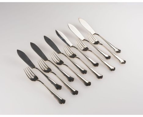 FISCHBESTECK FÜR SECHS PERSONEN 'ALT-CHIPPENDALE' Deutsch, Robbe &amp; Berking Weißmetall, versilbert. L. 17,6/20,5 cm. Jew. 