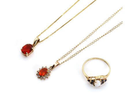 A small group of gold jewellery, a 9ct gold opal and sapphire ring, London 1988, a 9ct gold fire opal and diamond pendant, Bi